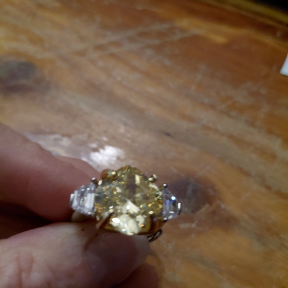 RARE SUNDANCE STERLING SILVER "YELLOW BIRD" RING. - Picture 5 of 7